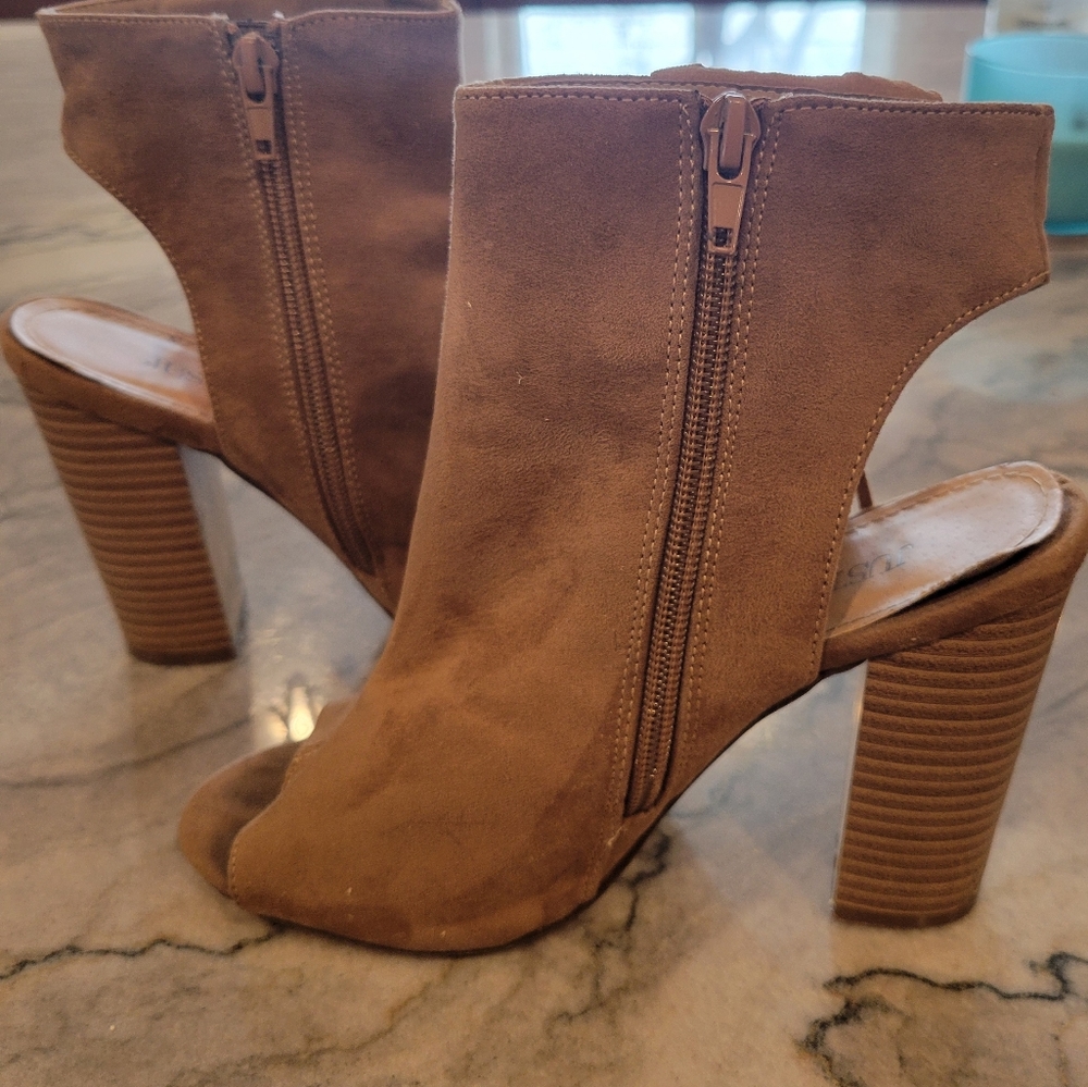 Nine West Zenna Pumps- Camel Color